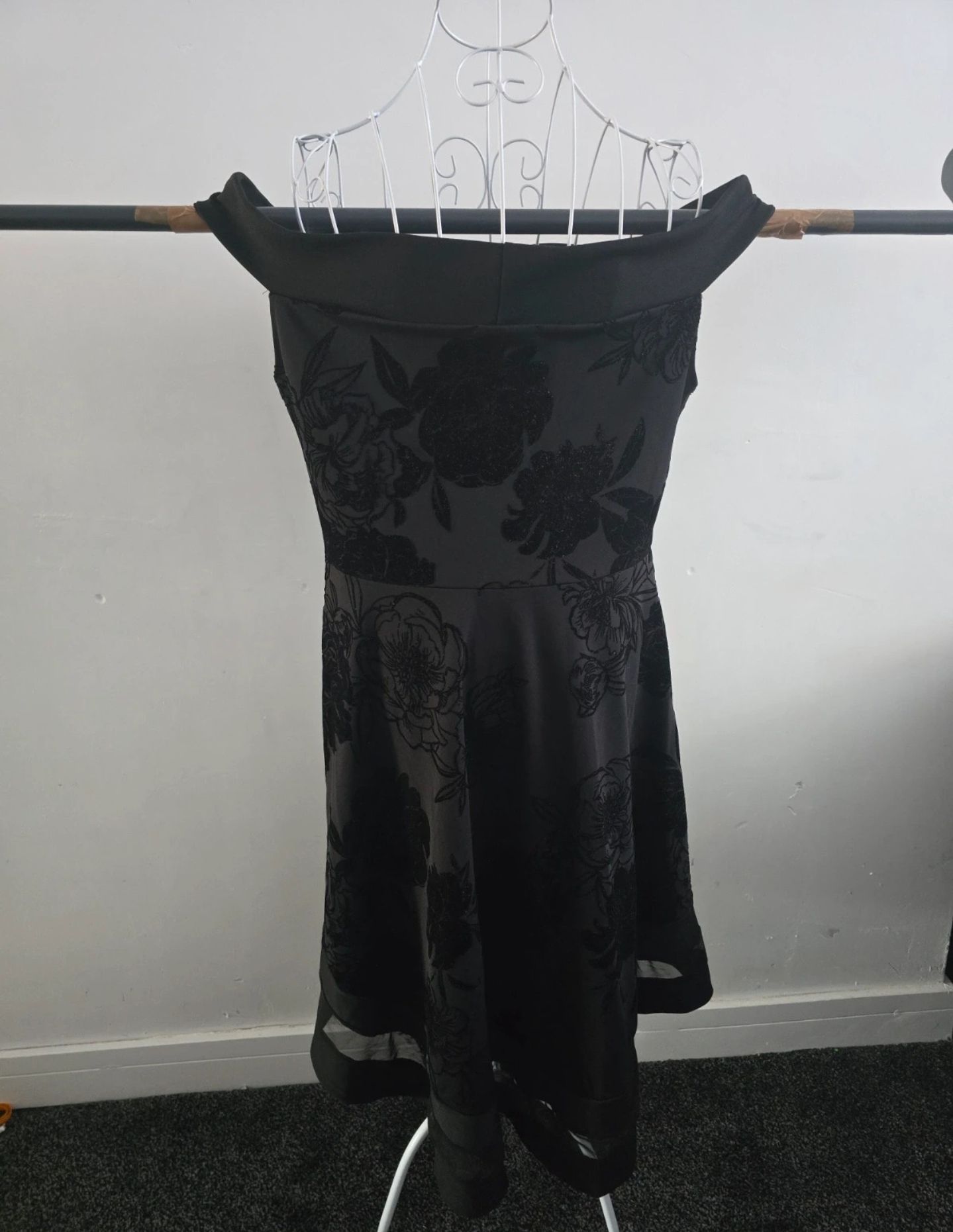 Quiz Black Glitter Floral Bardot Skater Dress – Size 18