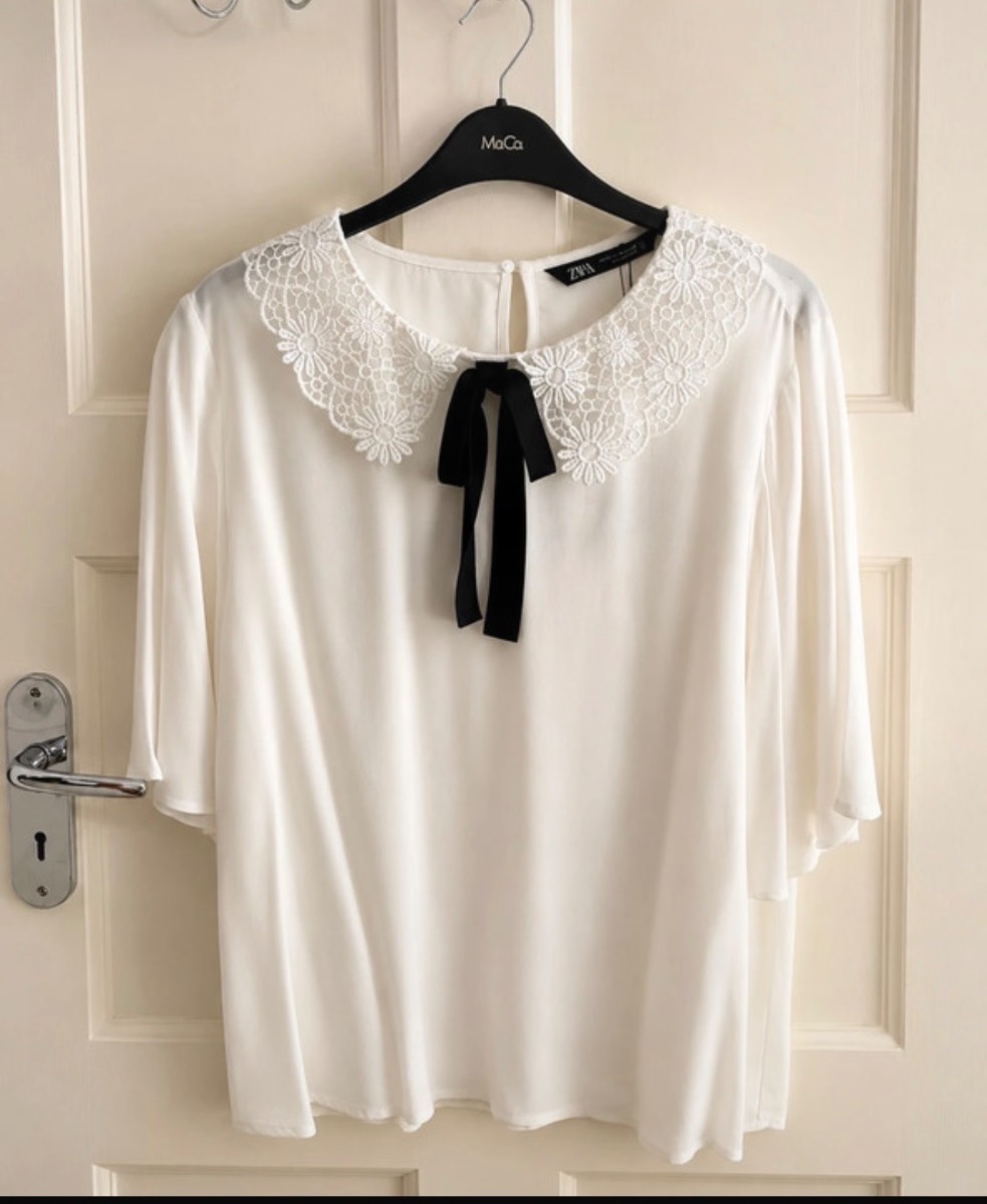 BNWT Zara White Blouse with Lace Collar & Black Bow Tie