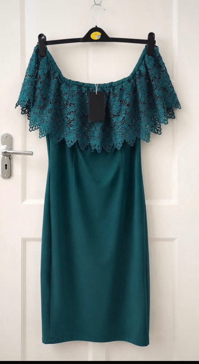 BNWT Emerald green off the shoulder dress
