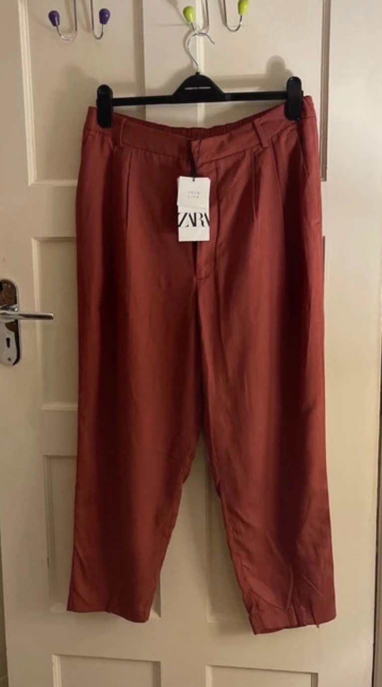 BNWT Zara High - waisted Burgundy Trousers (original price £29.99)