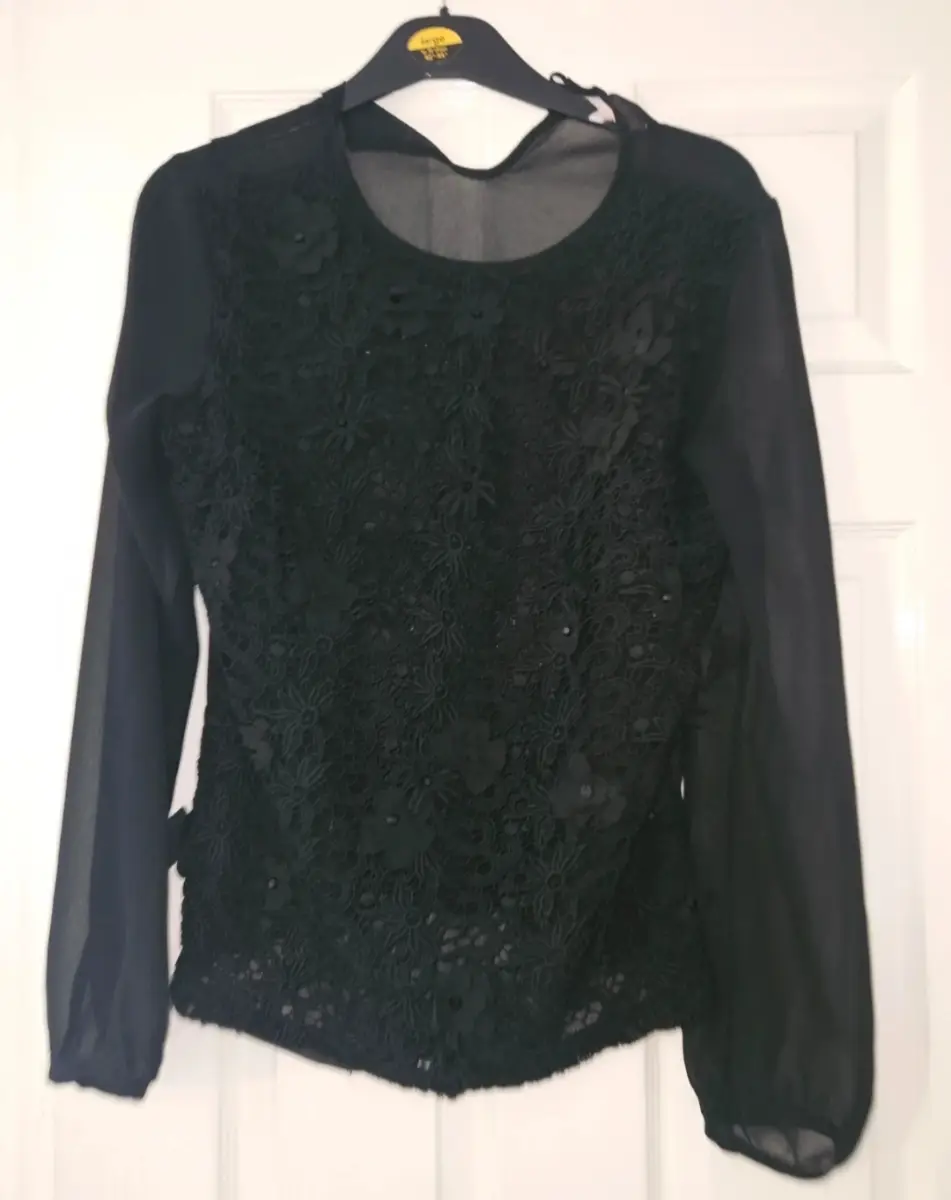Next Ladies Size 12 Black Long Mesh Sleeved Pattern Top