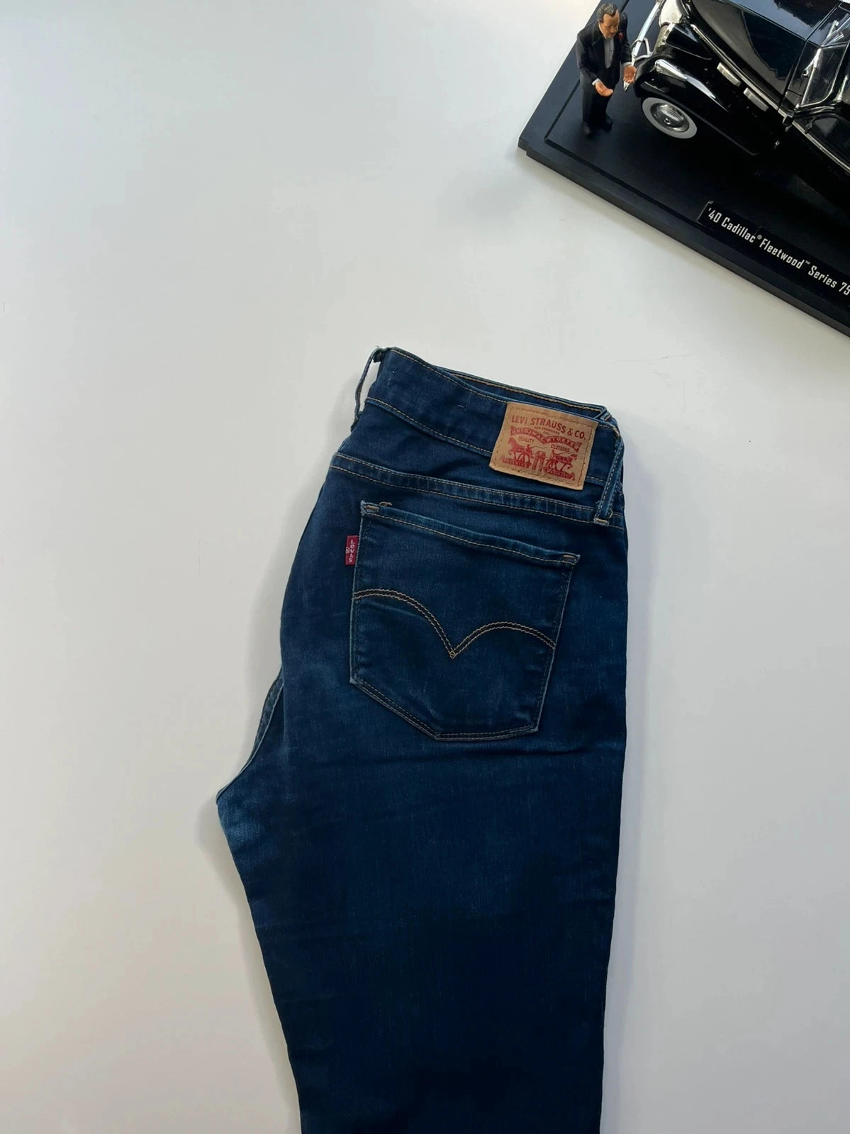 Levi’s vintage 711 skinny mid-rise navy stretch women’s jeans UK10 W29 L32