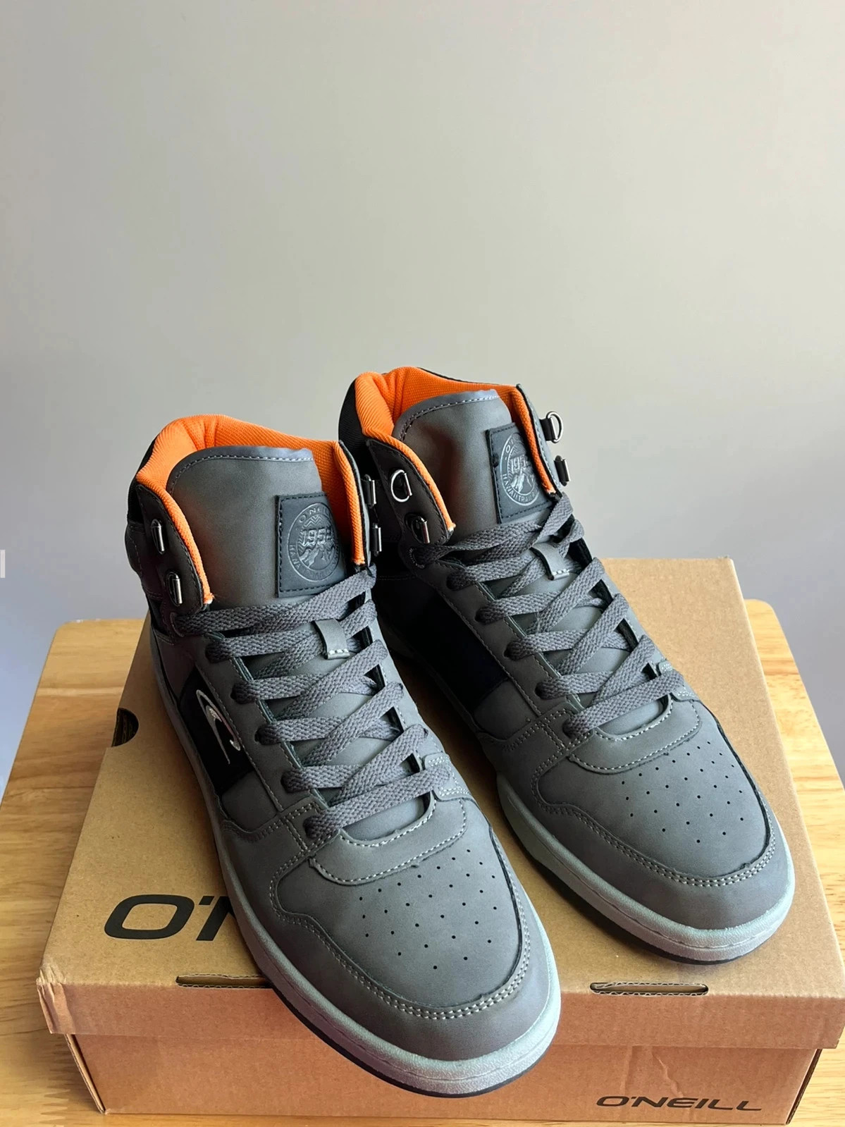 Brand new in box O’Neill antelope hills mid high-top dark shadow/grey men’s trainers UK8