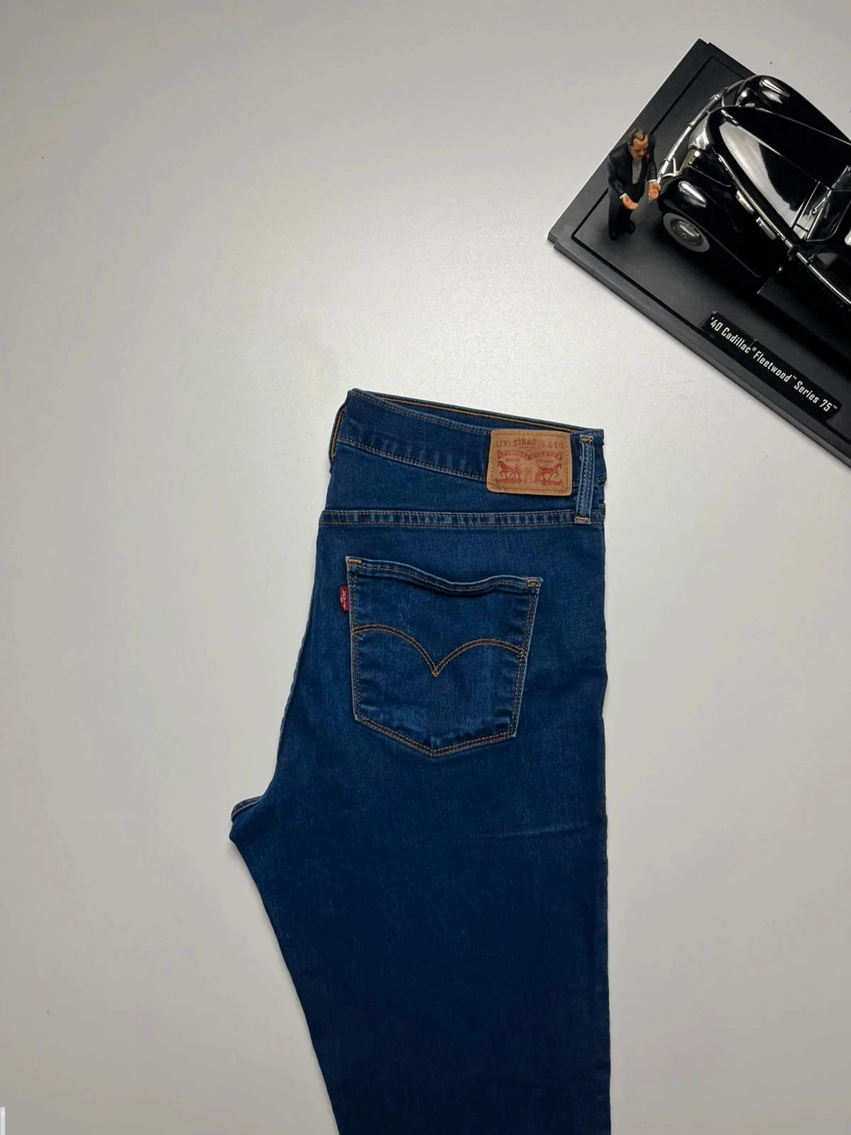 Levi’s vintage slim tapered mid-rise navy stretch women’s jeans UK12 W31 L31 Altered