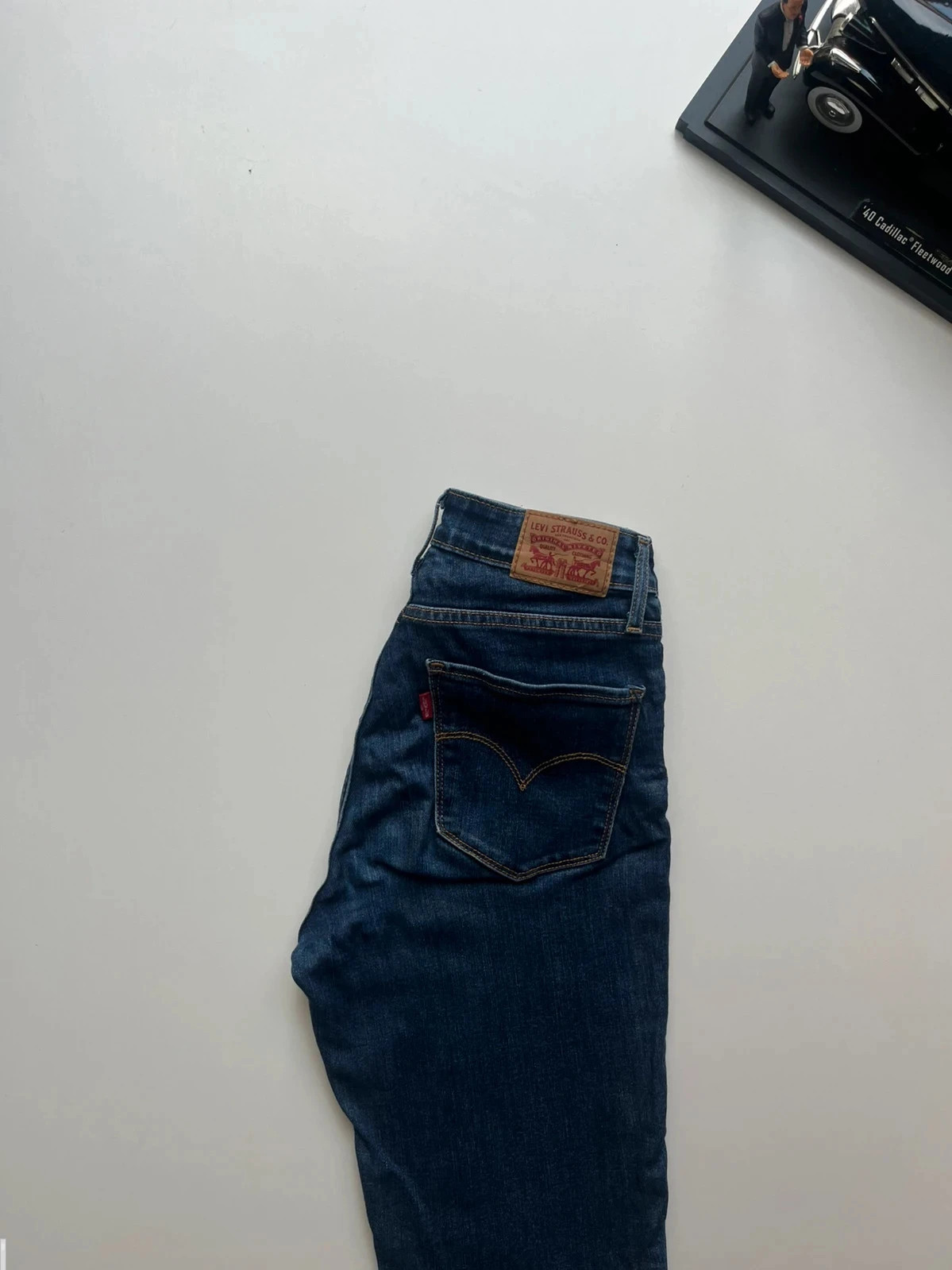 Levi’s vintage hi-rise slim tapered navy stretch women’s jeans UK8 W26 L32