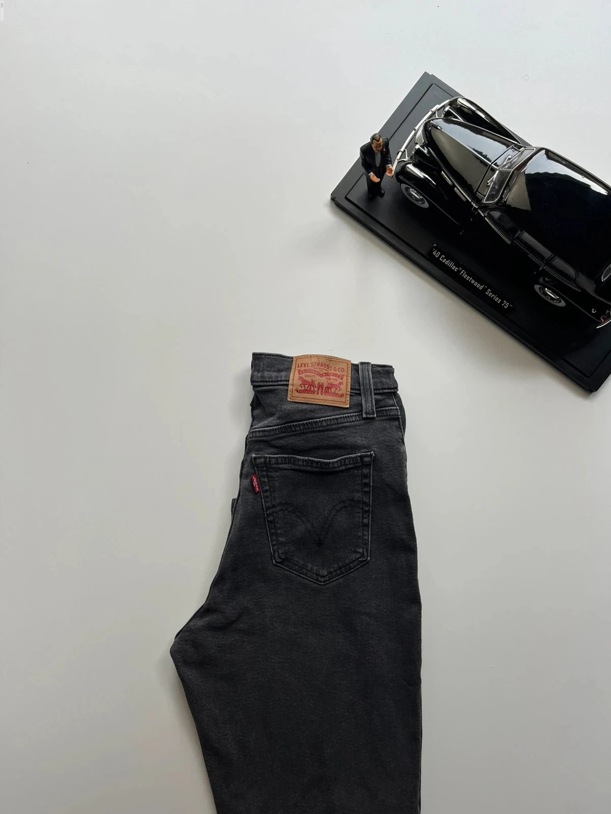 Levi’s vintage high waisted mom-style stretch black women’s jeans UK10 W28 L25 Altered