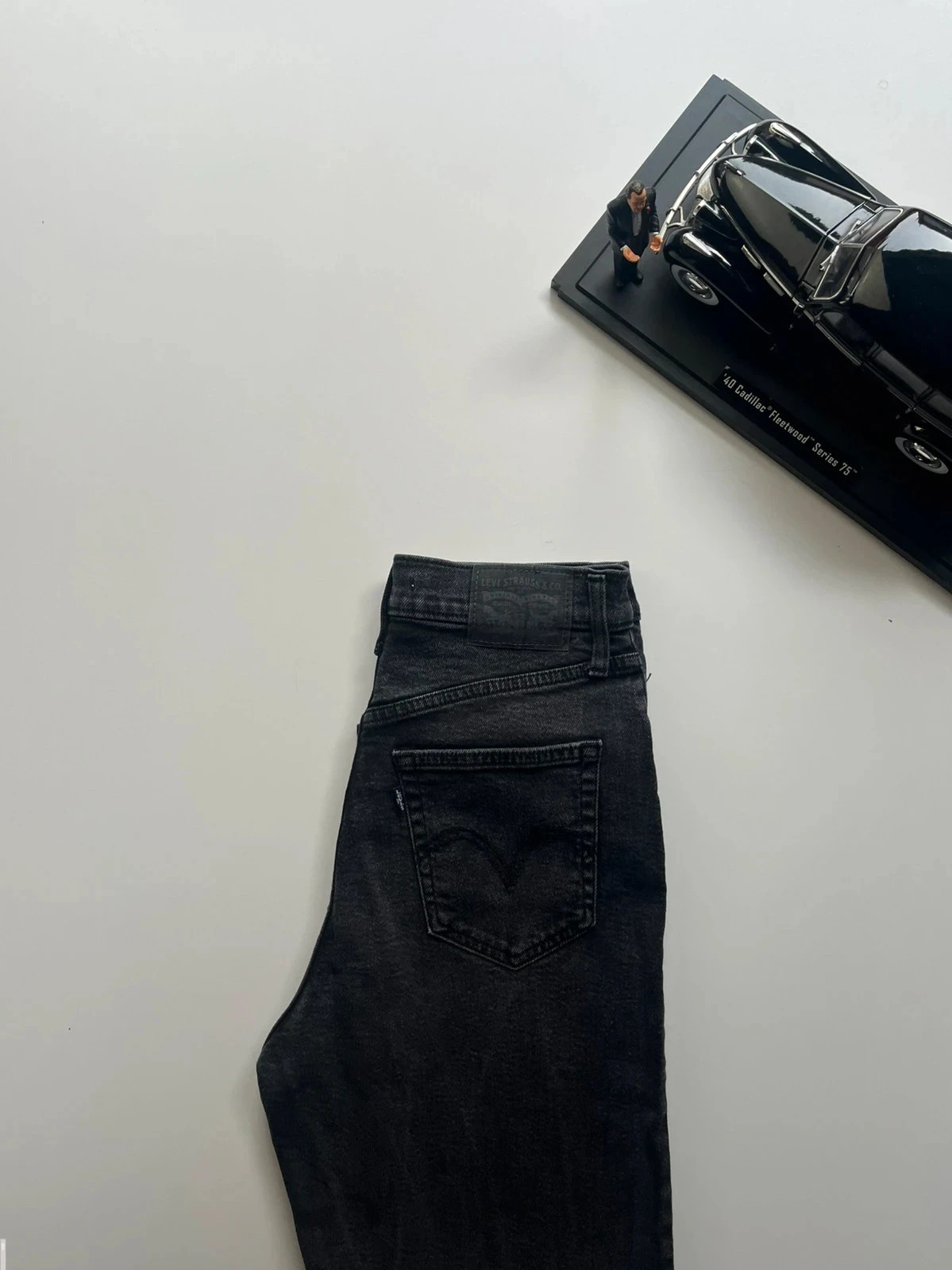 Levi’s vintage high-waisted tapered black stretch women’s jeans UK8 W27 L27