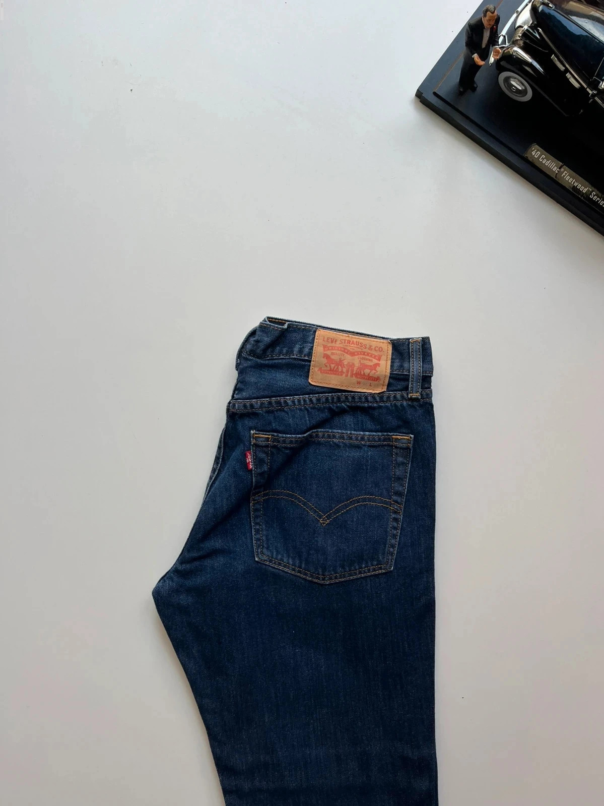 Levi’s vintage straight fit navy men’s jeans W32 L30 Altered