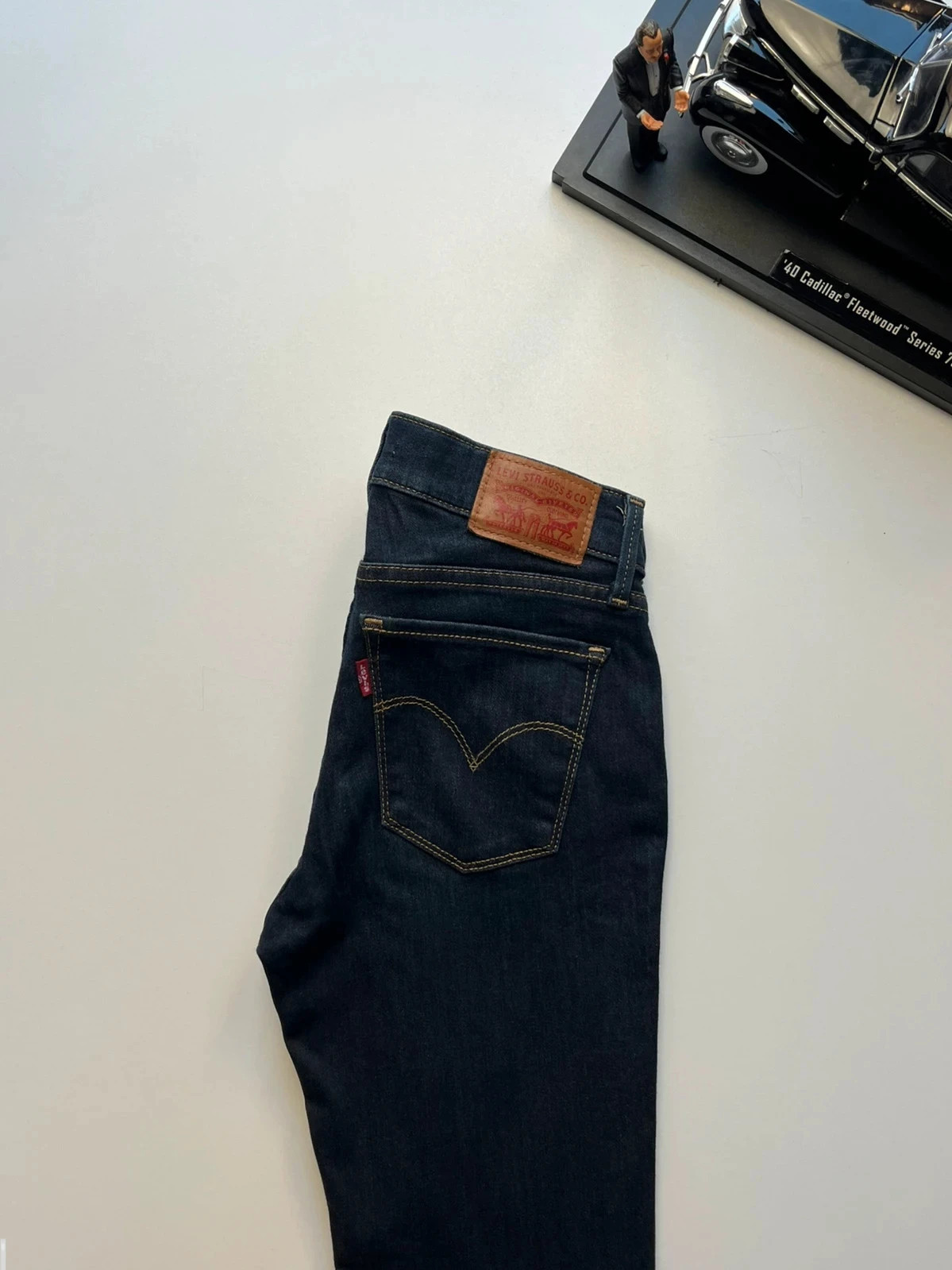 Levi’s 710 super skinny navy jeans uk 6 W24 L32