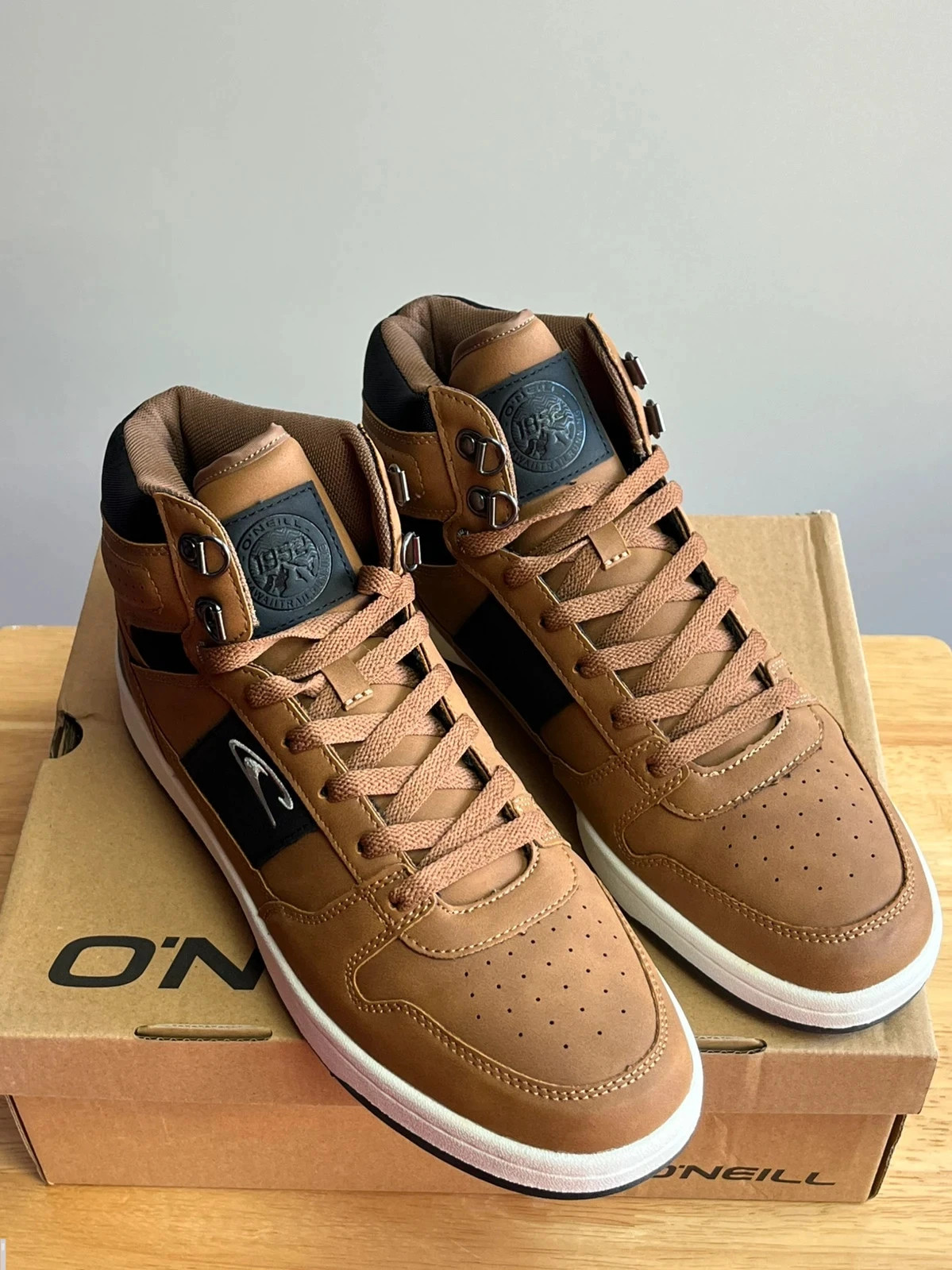 Brand new in box O’Neill antelope hills mid high-top tortoise shell brown men’s trainers UK8