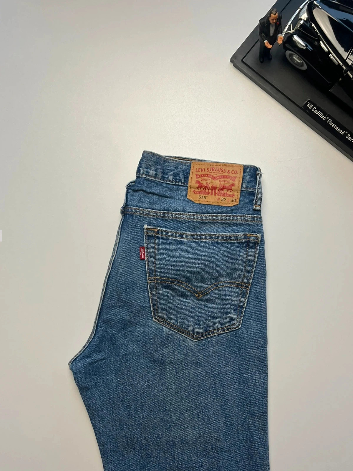 Levi’s vintage 516 slim straight leg blue men’s jeans W32 L28 Altered