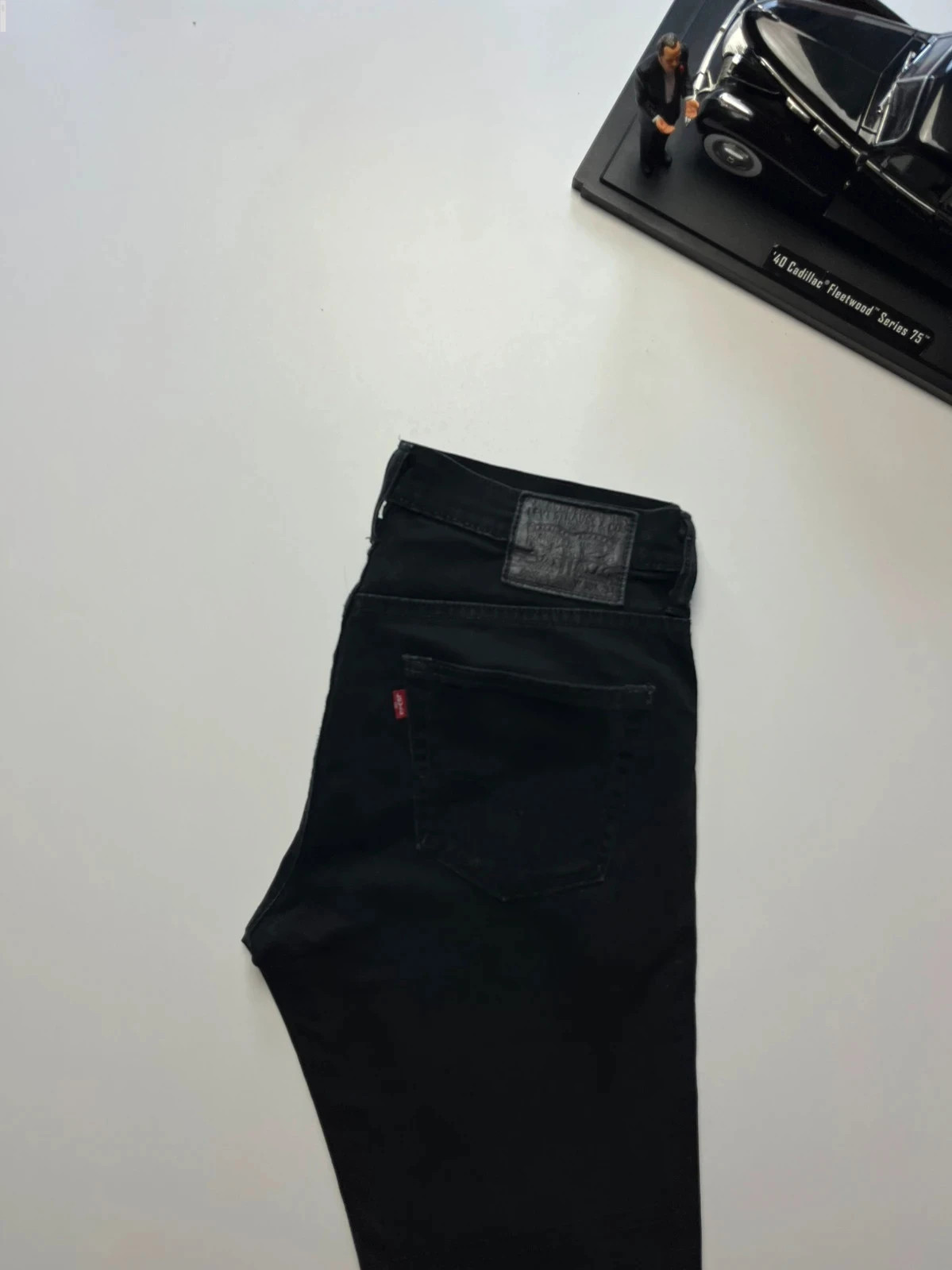 Levi’s vintage 520 relaxed tapered black stretch men’s jeans W30 L33 Altered