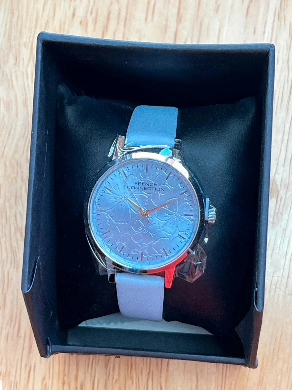 Brand new French connection analog women’s watch Ld99 sky blue one size