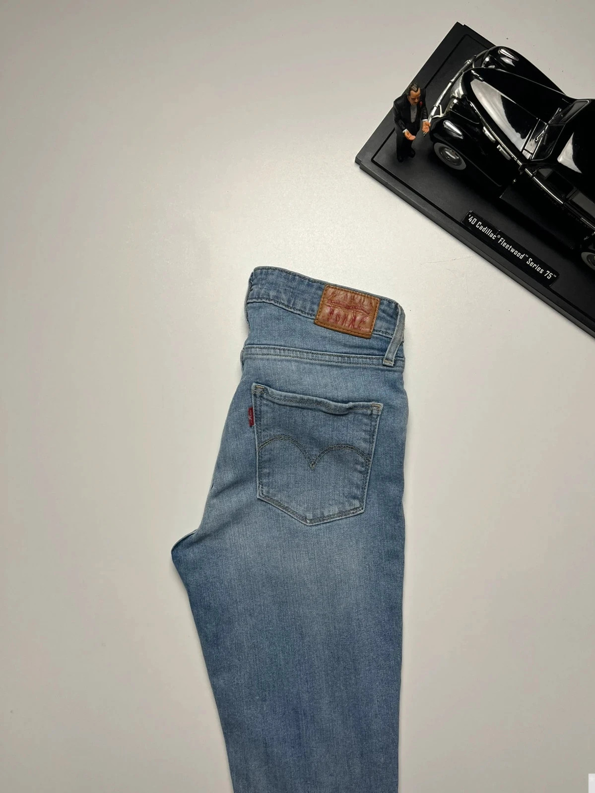 Levi’s vintage 721 high rise skinny light blue ripped stretch women jeans UK8 W27 L30