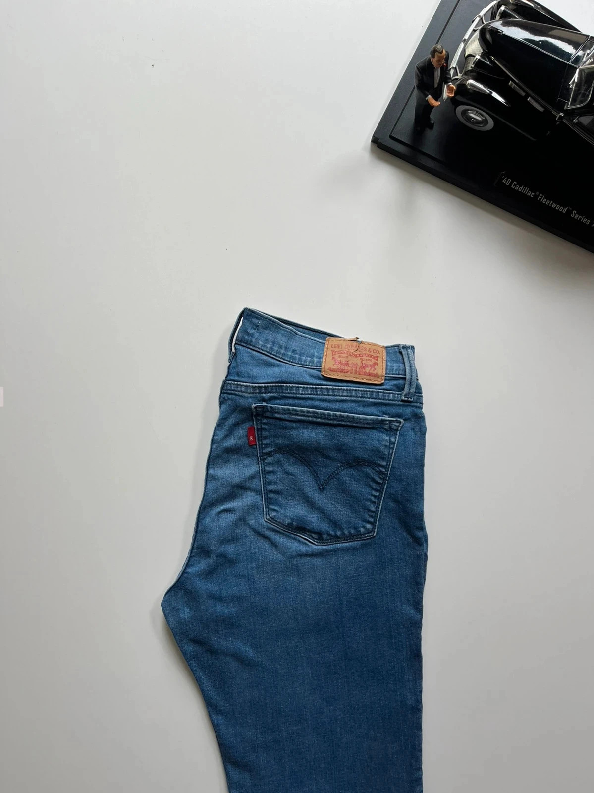 Levi’s 710 super skinny mid-rise stretch blue jeans uk12 W30 L30