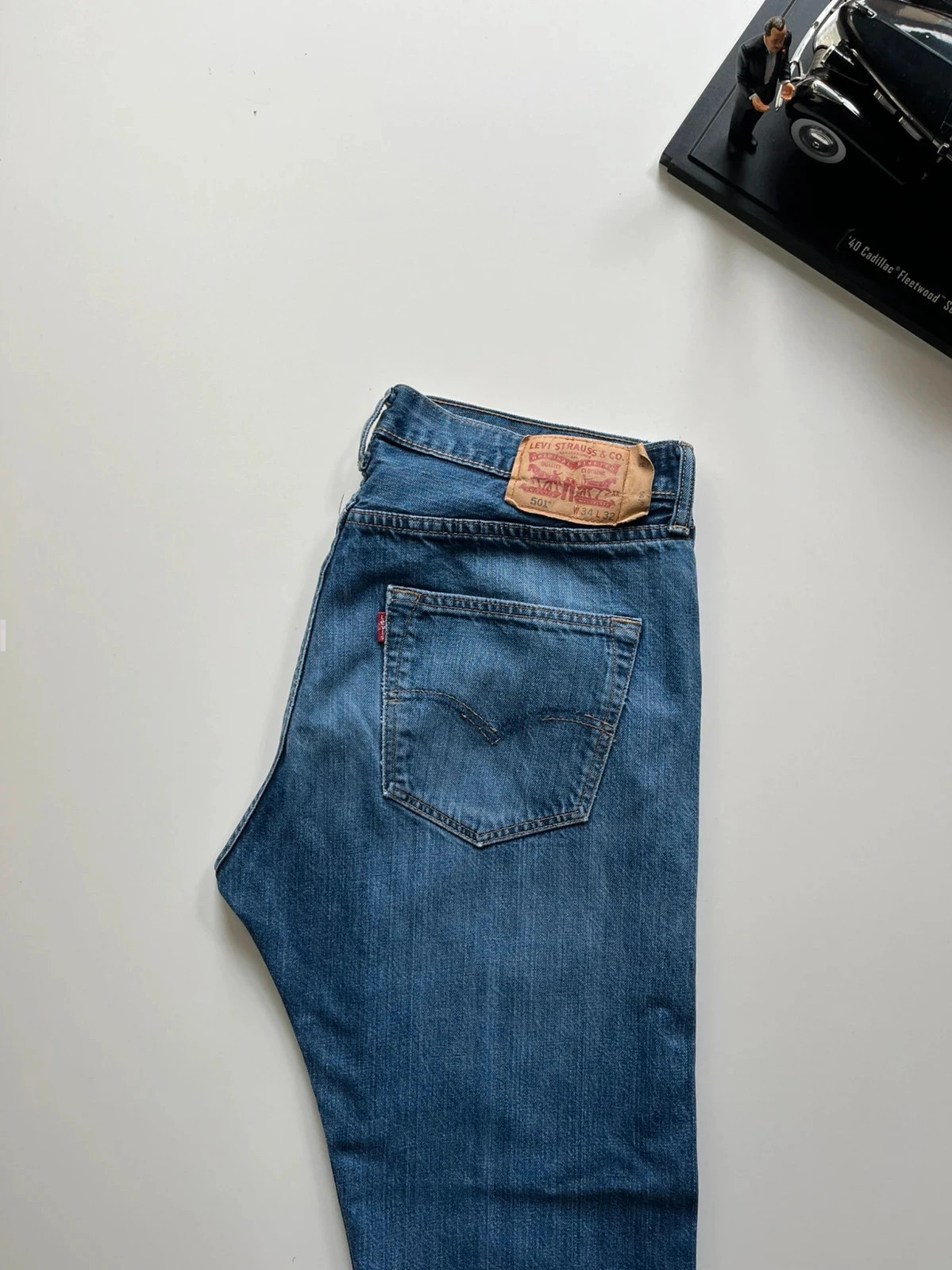 Levi’s vintage 501 classic straight button fly blue mens workwear jeans W34 L32