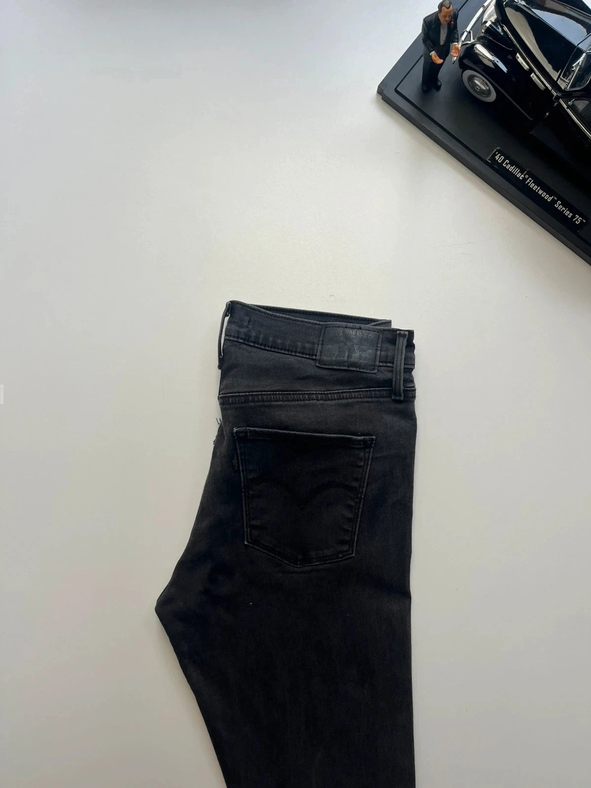 Levi’s slimmingsuperskinny midrise stretch black raw-hem women’s workwear jeans UK12 W30 L27 Altered