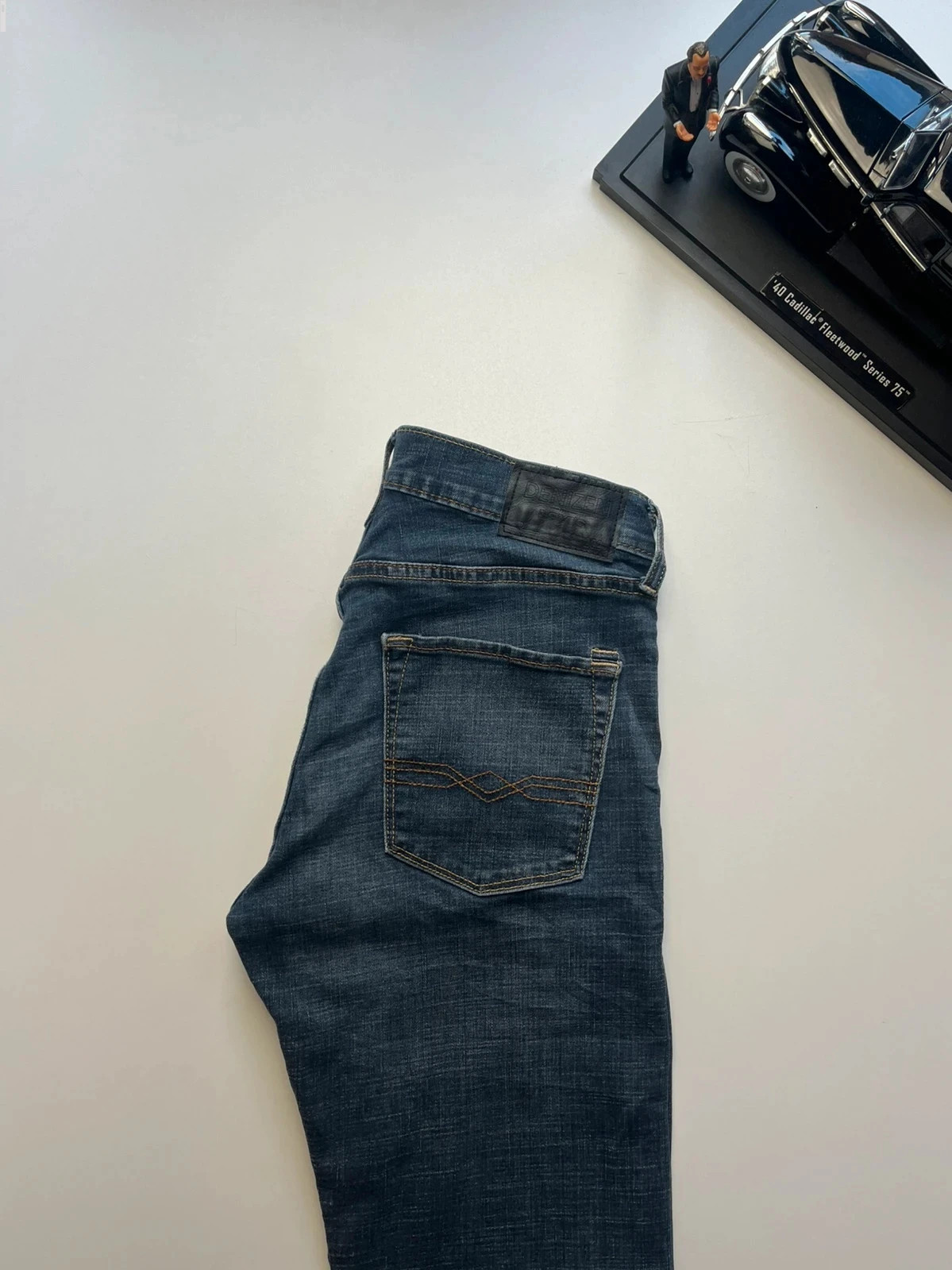 Levi’s vintage denizen 232 slim straight navy stretch men’s jeans W30 L30