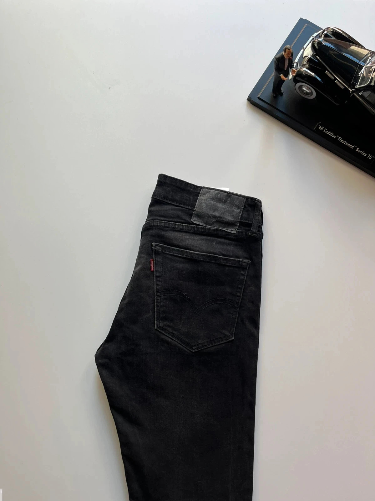 Levi’s vintage 511 slim fit black stretch men’s jeans W30 L31