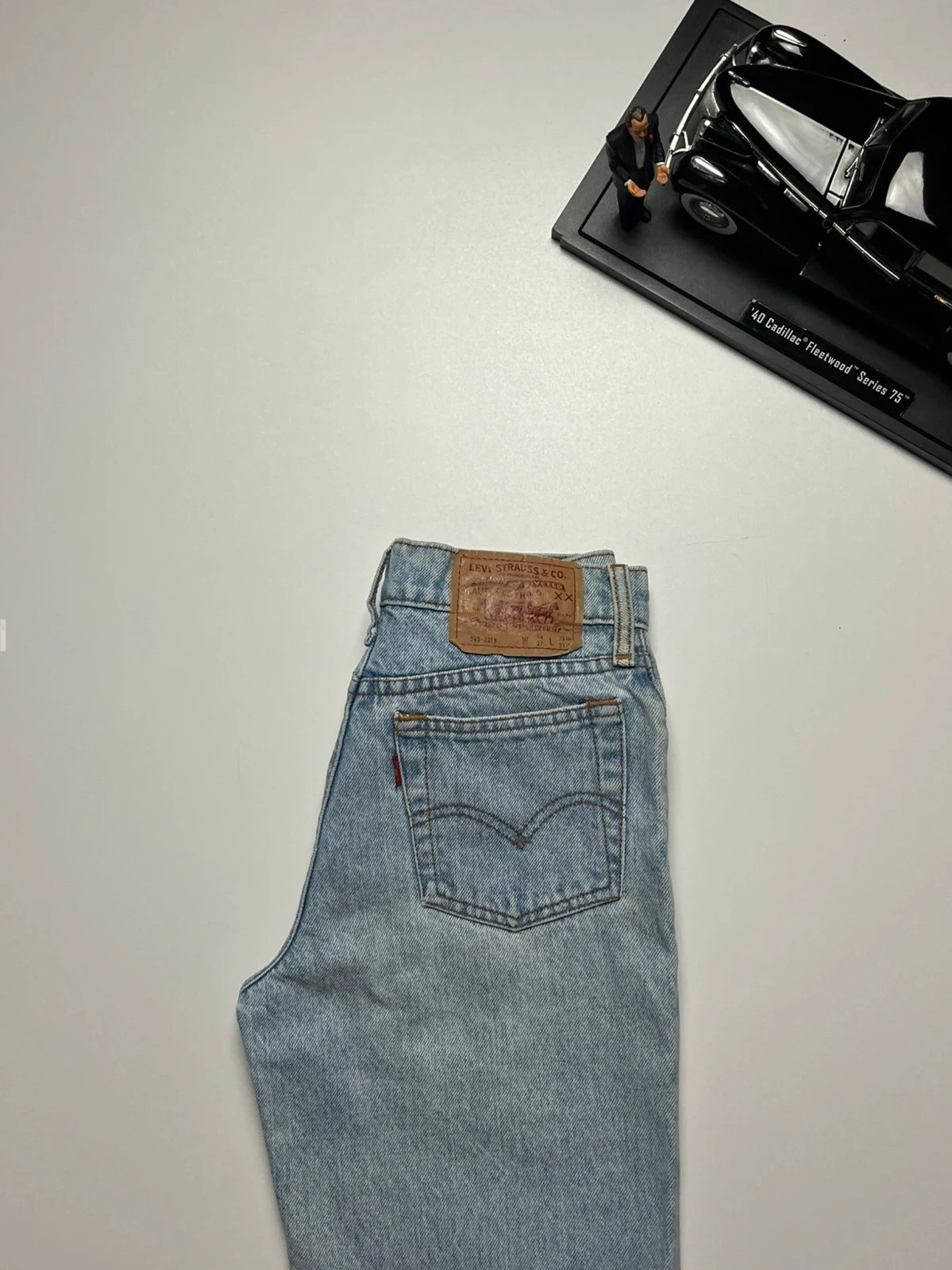 Levi’s vintage 545-0215 loose fit tapered mom-style light blue women’s jeans UK6 W25 L31 Altered