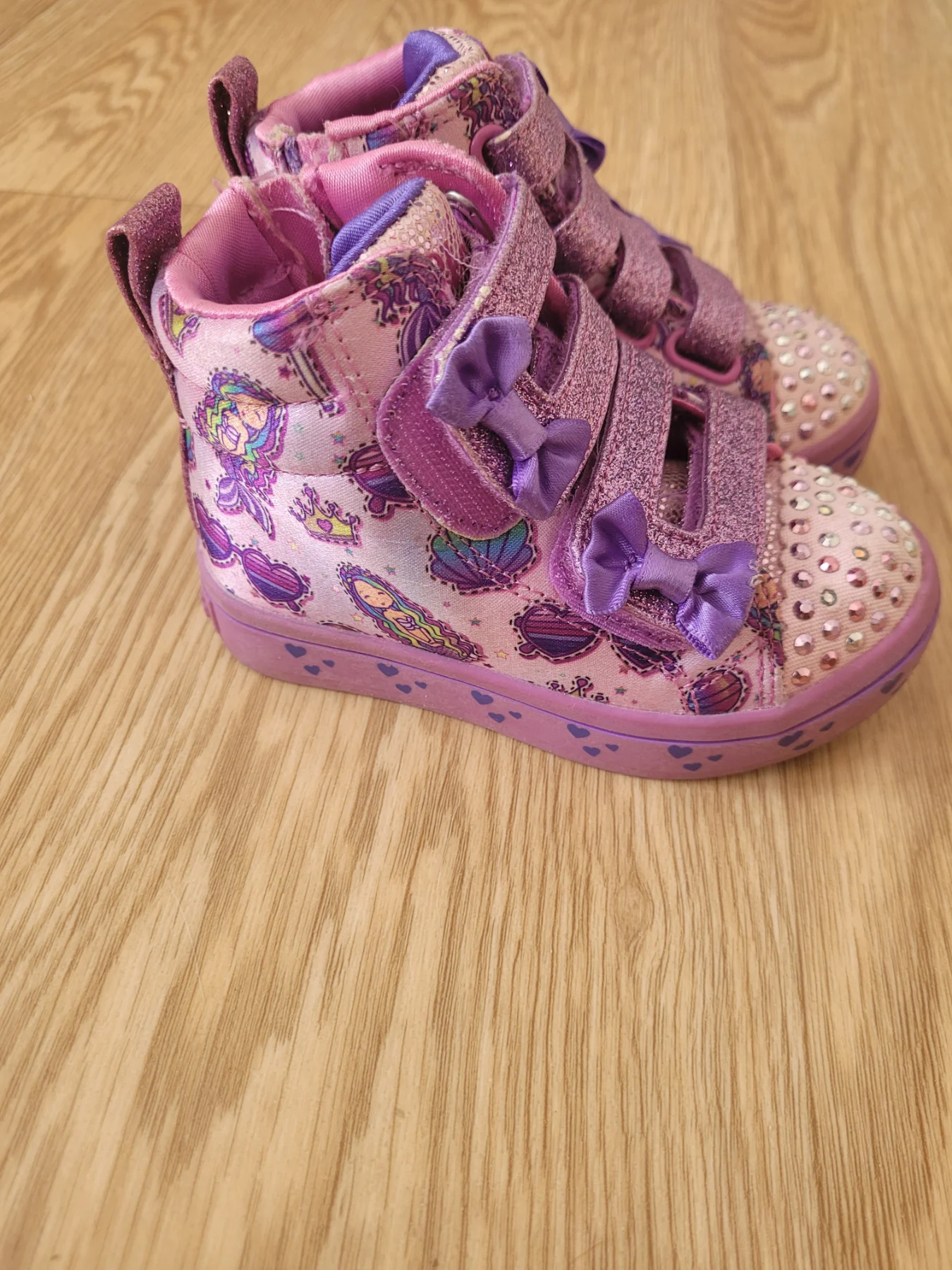 Baby Girls sketchers light up trainers size 5