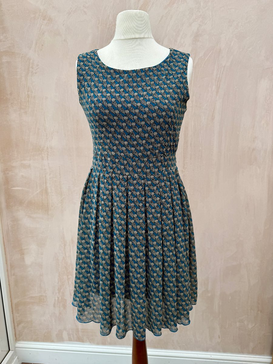 Purplish teal owl print skater dress knee length size small B29