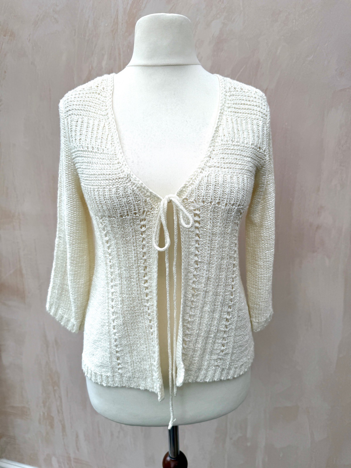 E-vie white/off white crochet cardigan size 10-12 B32