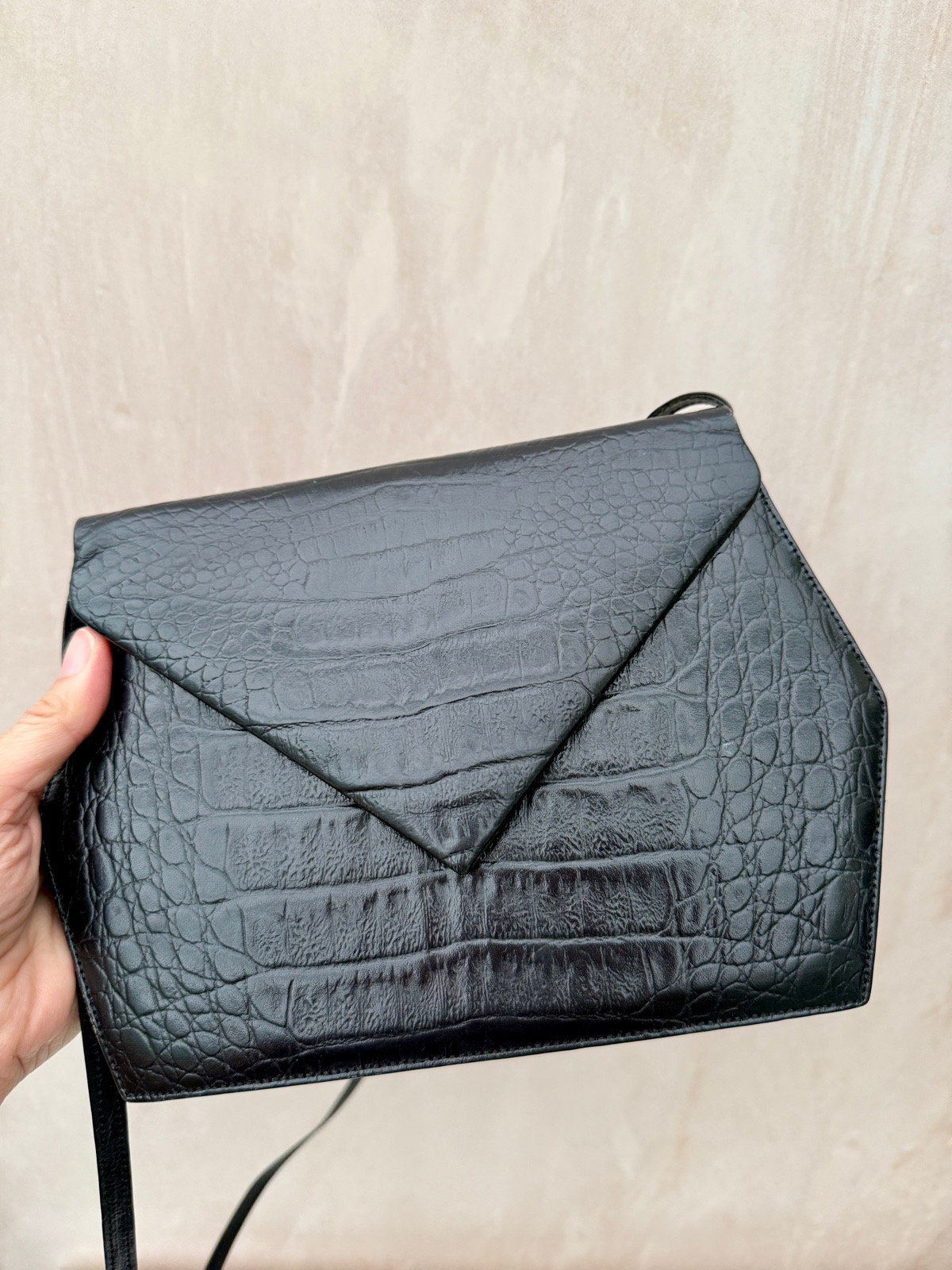 Vintage Black Leather Mock Croc embossed Envelope Crossbody Bag 80s 90s