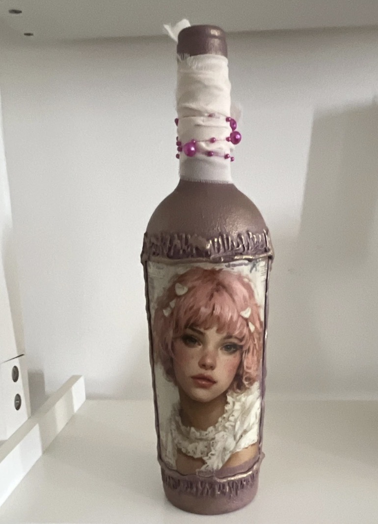 30 cm Handmade Decor Glass Bottle with unique women portrait
