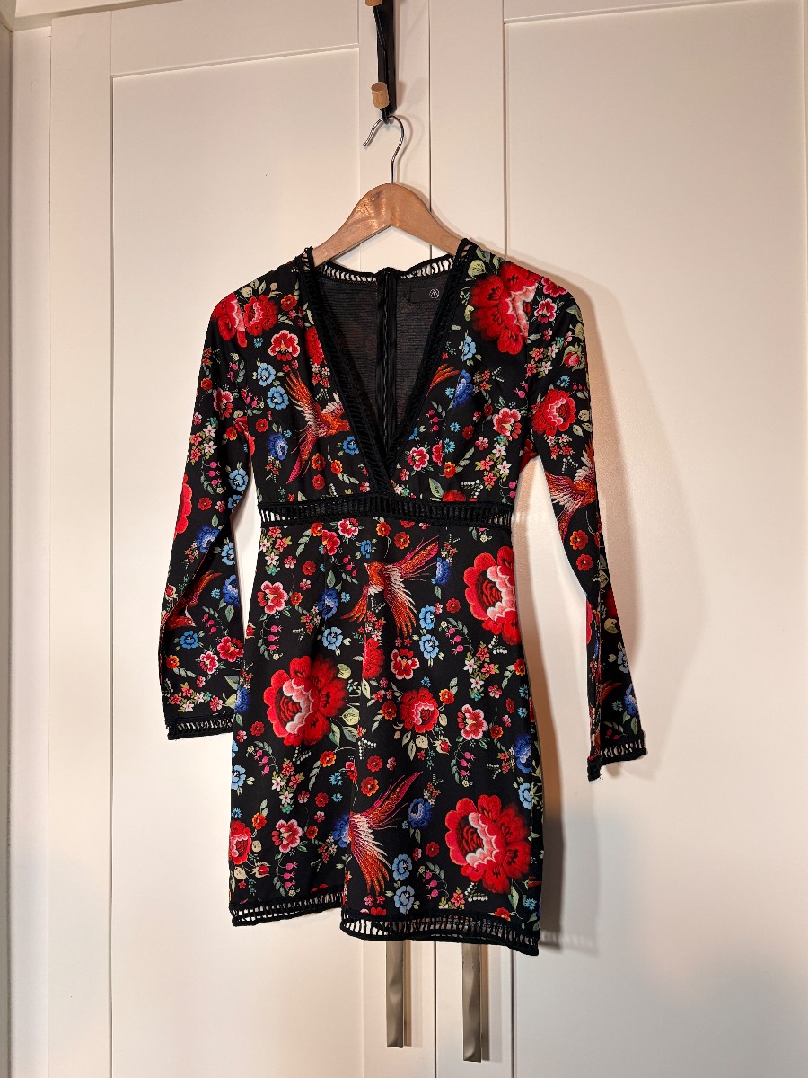 Misguided mini dress size 4 floral summer occasion