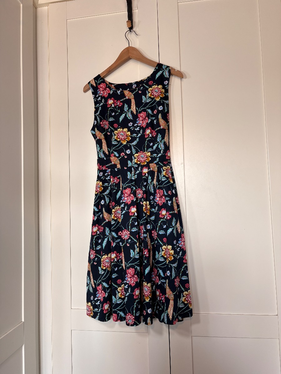 Isabel London summer dress size 12 navy floral smart casual on knee