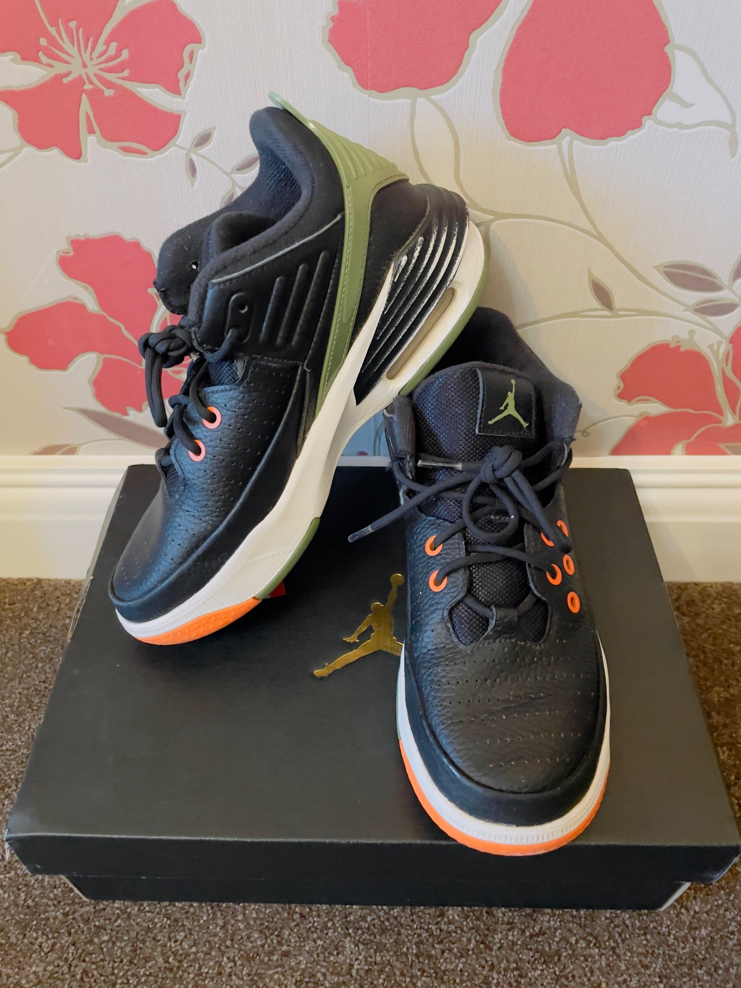 Nike Air Jordan Max Aura 5