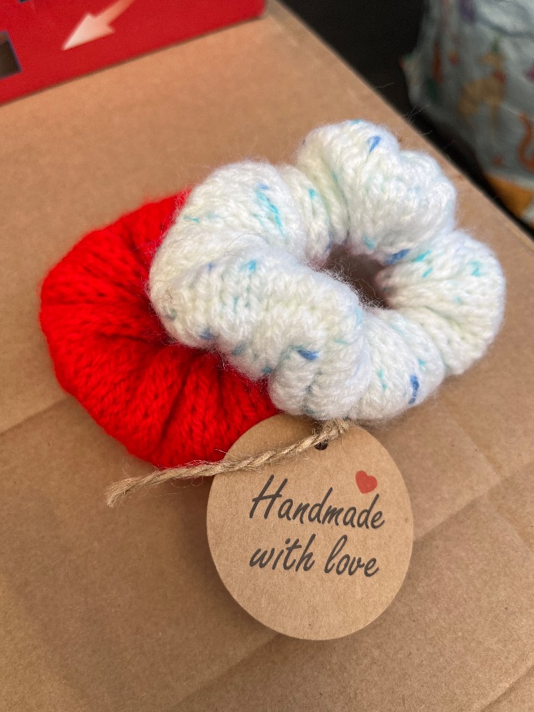 *wool scrunchies