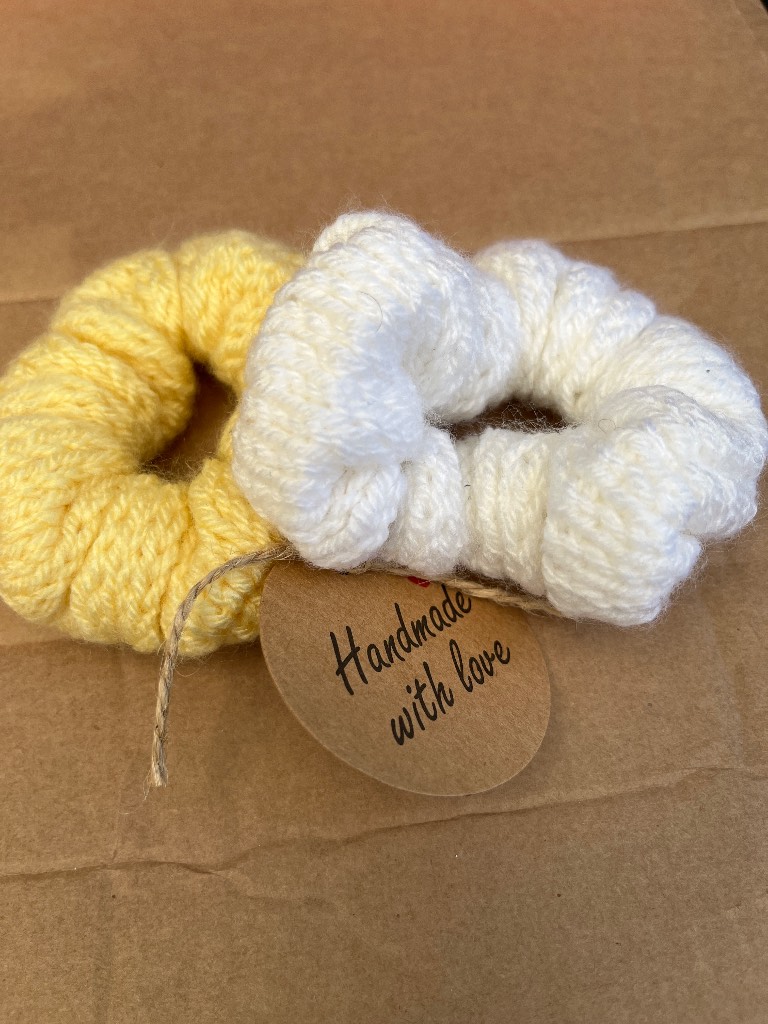 # Wool scrunchies