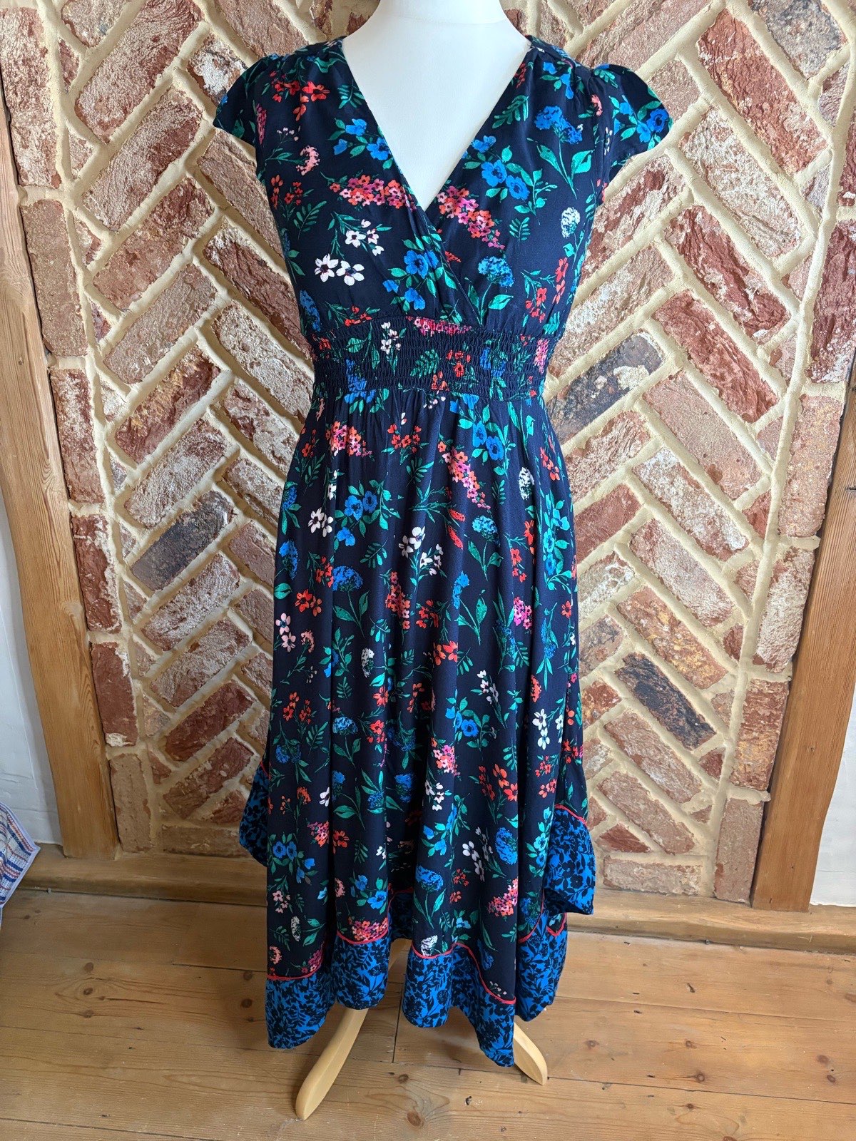 Monsoon Navy Floral Dipped Hem Midi/Maxi Dress – Shirred Waist – Summer Festival Party size 8