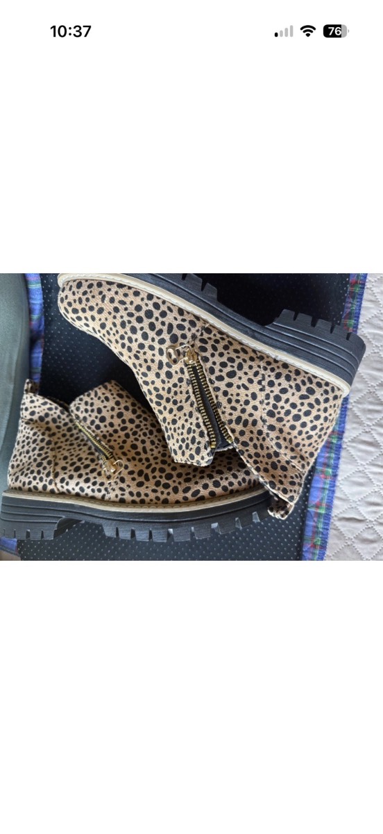 Women’s ankle boots size 6 leopard design Brand new sorry no box