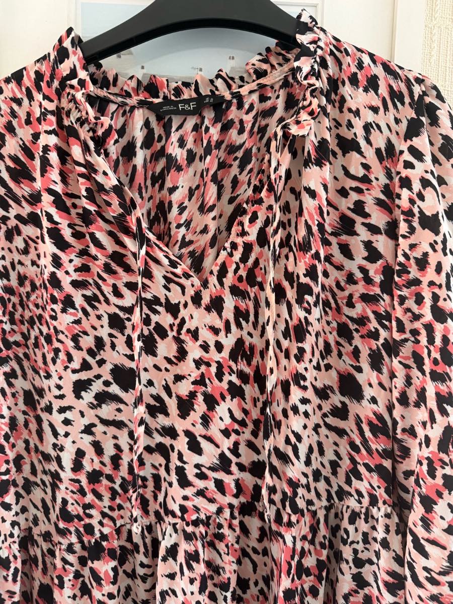 Women’s F&F floral dress V-neck size 16