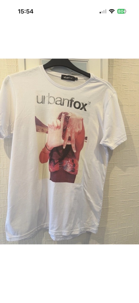 Urban fox fingers T shirt white size L