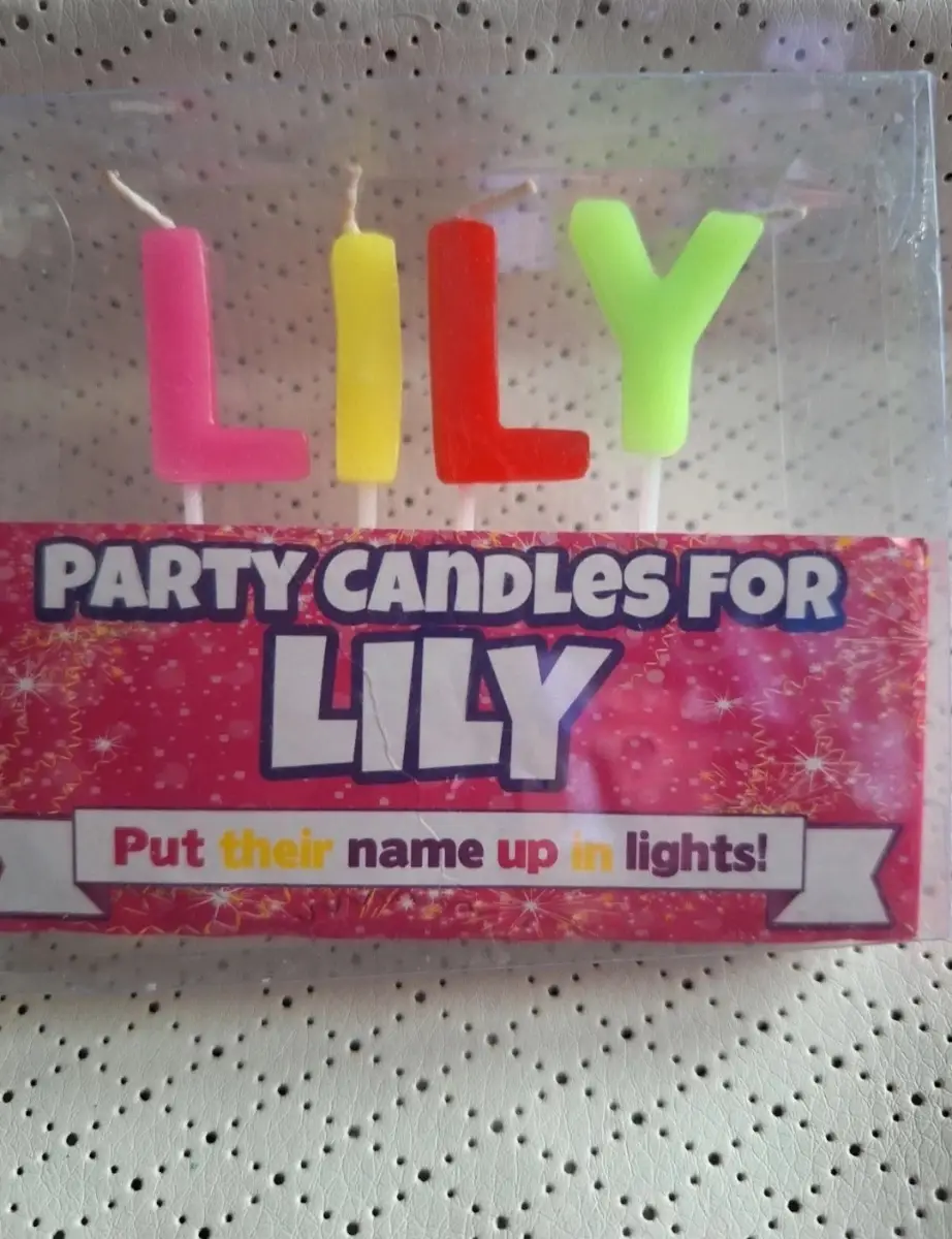 Perfect Moment Lily Birthday Letter Candles New Party Cake Decoration