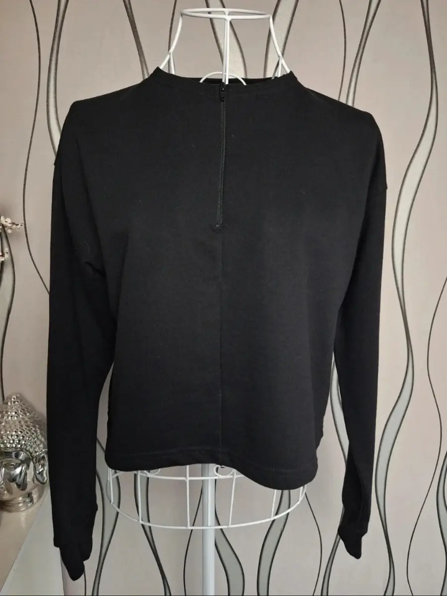 Missguided Black Crop Top UK 8 Long Sleeve Minimalist