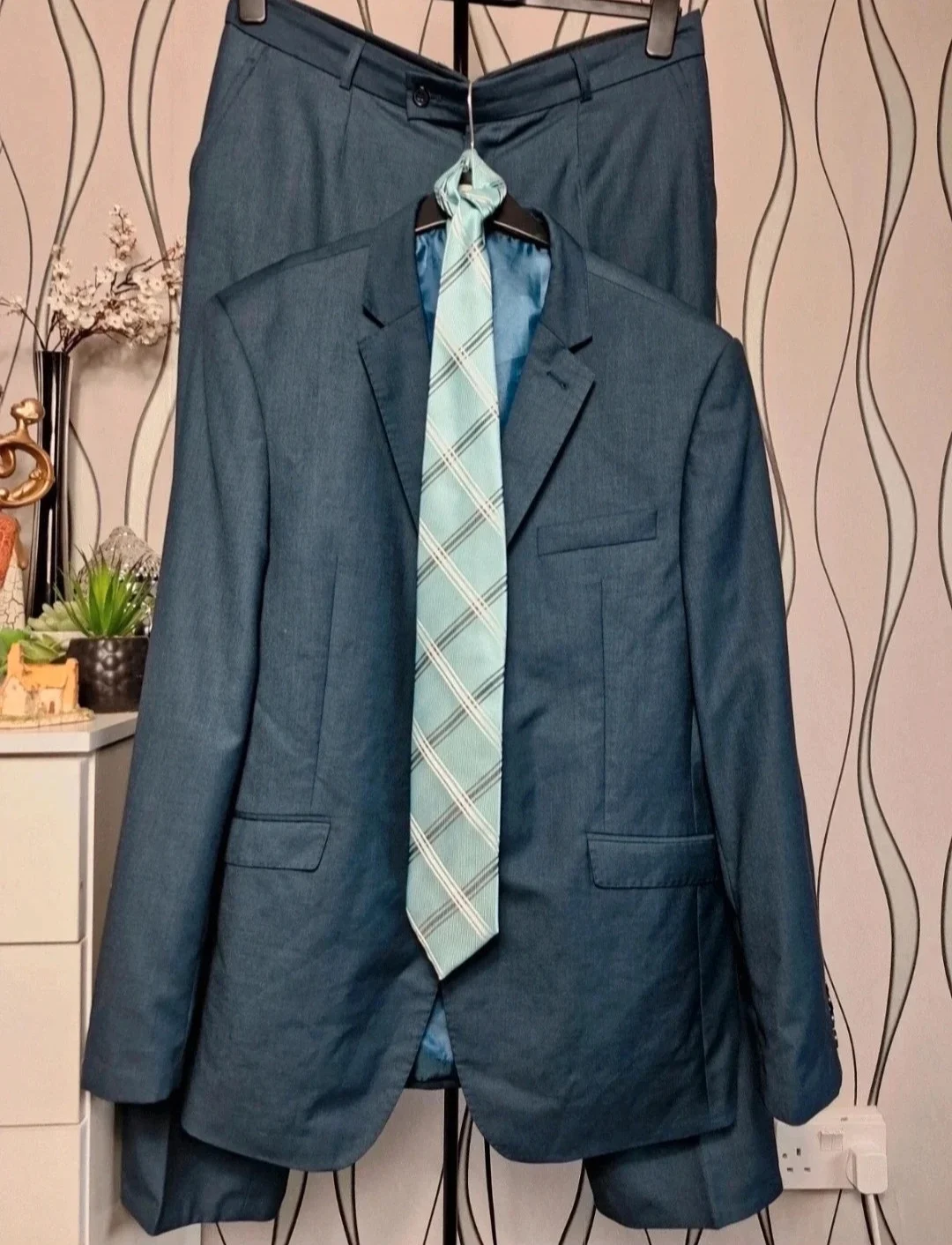 Dastan Men's Blue Suit 44R Jacket W36 L34 Trousers Tie Included Formal