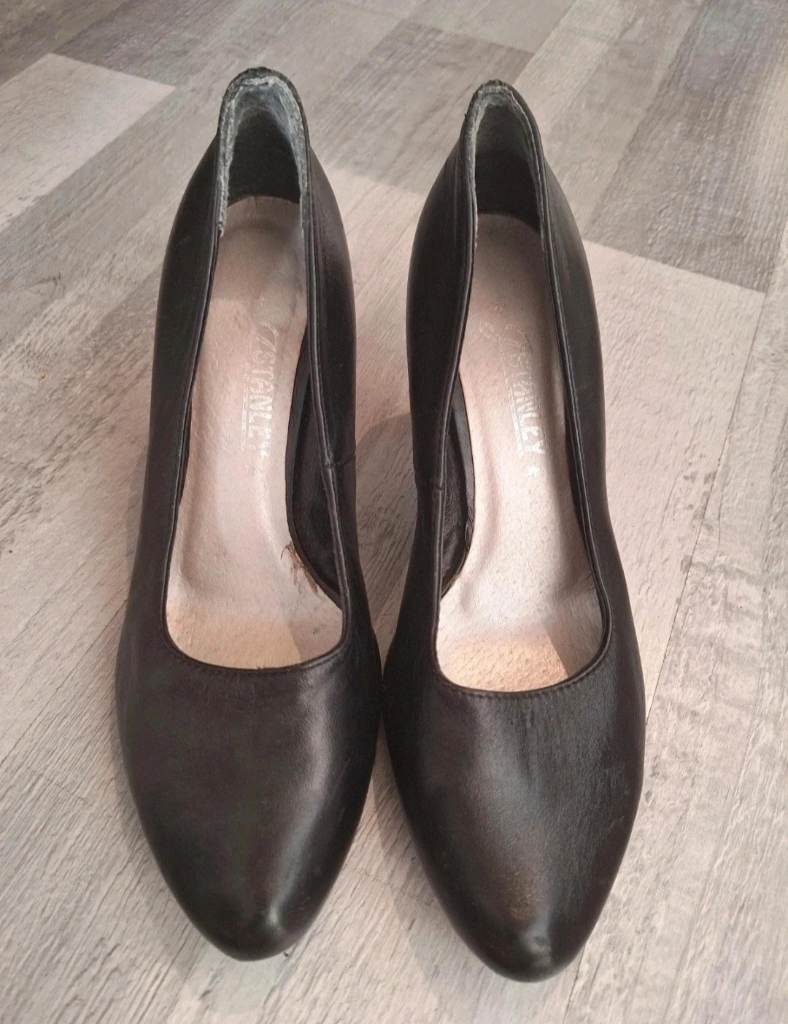 JStanley Black Court Heels Mid Heel Shoes UK 7 EU 40