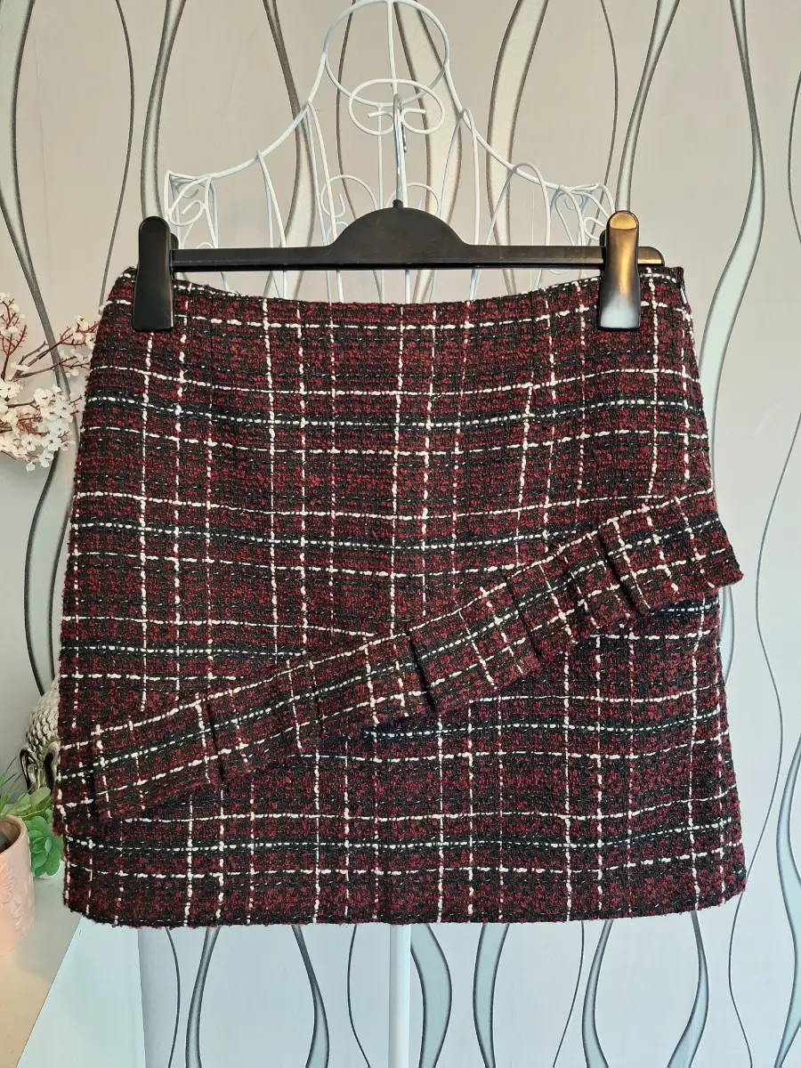 Dunnes Burgundy Tweed Mini Skirt Size 12 Wool Blend Belted Lined