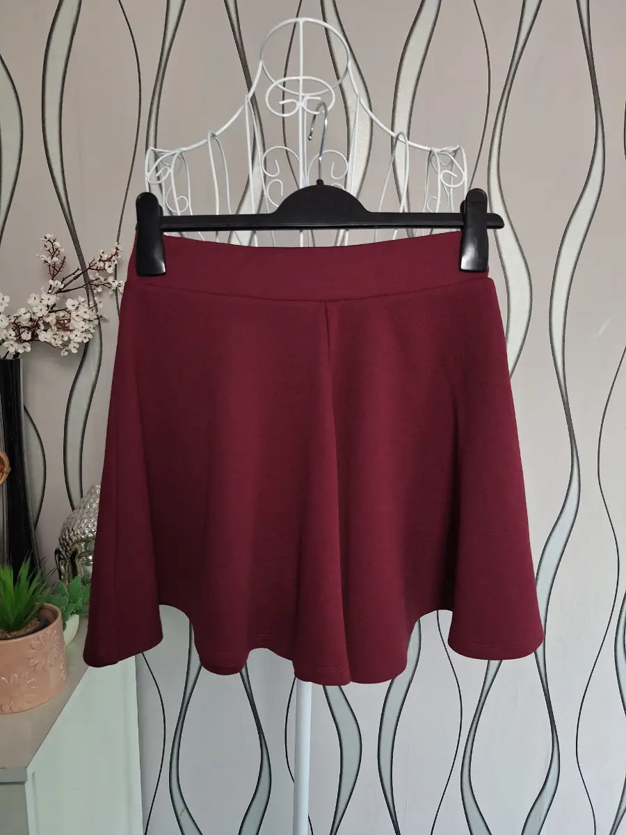 New Look 915 Generation Burgundy Skater Skirt 12-13 Years