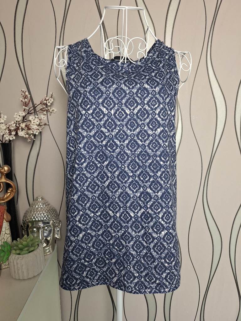 Dunnes Stores Sleeveless Navy & White Pattern Top UK 16