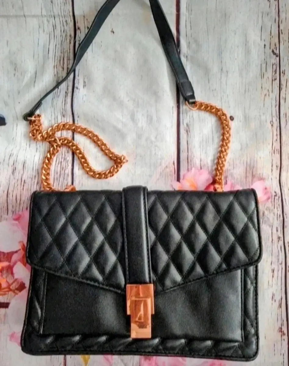Black Quilted Shoulder Bag Gold Chain Crossbody Handbag