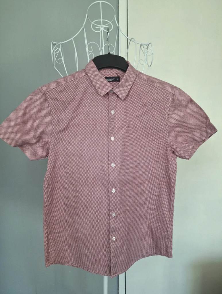 Cedar Wood State Red Pattern Short Sleeve Shirt Cotton Size M