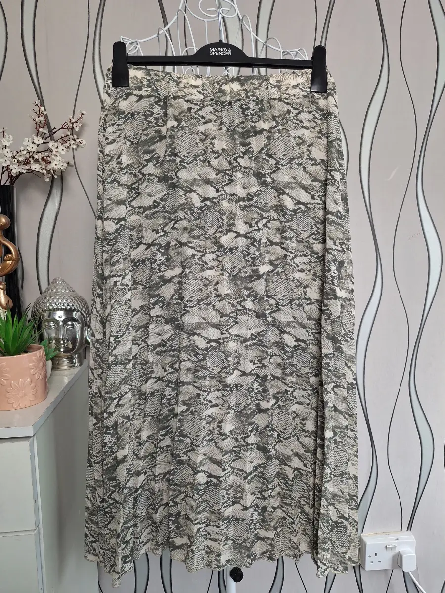 Primark Snake Print Pleated Midi Skirt Grey Beige UK 12 Lined