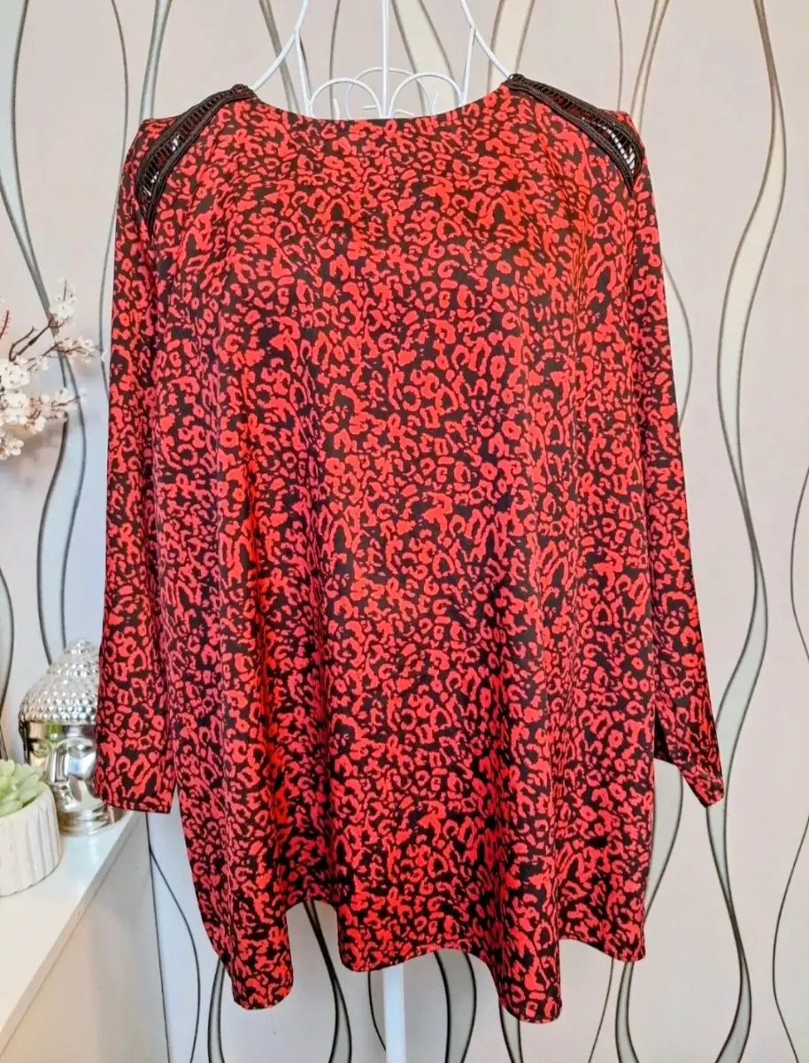 St. Bernard Red & Black Leopard Print Top XL UK 16-18