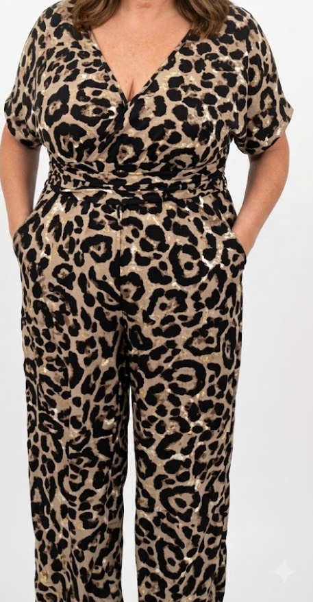 Ladies jumpsuit 4xl size 24